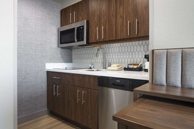 Homewood Suites by Hilton DFW Airport South