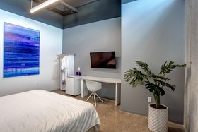 Hotel Revel