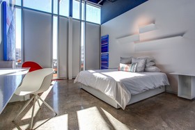 Hotel Revel