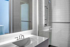 Hotel Revel