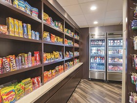 La Quinta Inn & Suites by Wyndham Fort Worth North