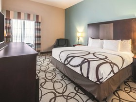 La Quinta Inn & Suites by Wyndham Fort Worth - Lake Worth