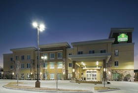 La Quinta Inn & Suites by Wyndham Fort Worth West - I-30
