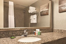 Radisson Fort Worth North - Fossil Creek