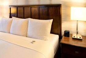 Radisson Fort Worth North - Fossil Creek