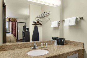 Super 8 by Wyndham Fort Worth TX