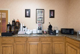 Super 8 by Wyndham Fort Worth South