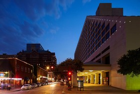 The Worthington Renaissance Fort Worth Hotel