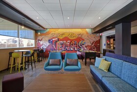 Tru by Hilton Fort Worth-Fossil Creek