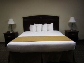 Franklin Inn & Suites