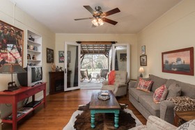 Barons CreekSide