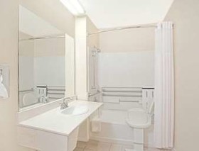 Days Inn by Wyndham Suites Fredericksburg
