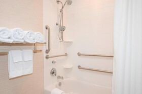 Fairfield Inn & Suites Fredericksburg