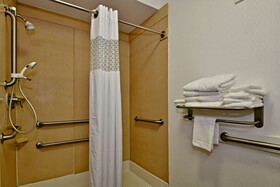 Hampton Inn & Suites Fredericksburg