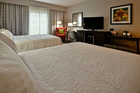 Hampton Inn & Suites Fredericksburg