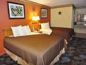 Freer Executive inn and Studios