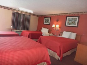 Freer Executive inn and Studios
