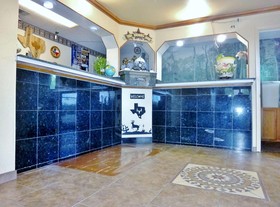 Freer Executive inn and Studios
