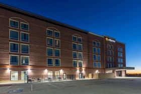 La Quinta Inn & Suites Frisco Fieldhouse North