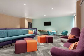 Tru by Hilton Frisco Dallas