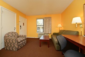 Econo Lodge Inn & Suites Fulton - Rockport