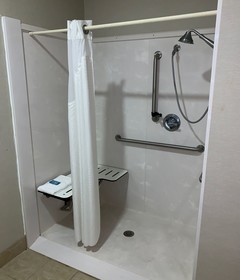 Holiday Inn Express & Suites Gainesville