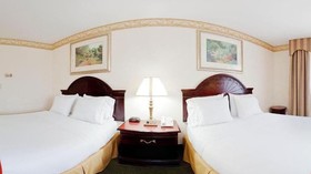 Holiday Inn Express & Suites Gainesville