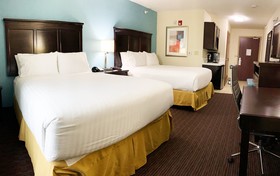 Holiday Inn Express & Suites Gainesville