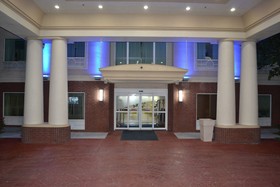 Holiday Inn Express & Suites Gainesville