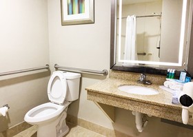 Holiday Inn Express & Suites Gainesville