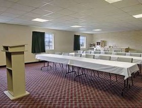 Super 8 by Wyndham Gainesville TX