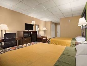 Super 8 by Wyndham Gainesville TX
