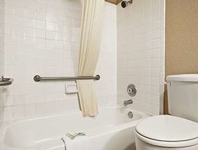 Super 8 by Wyndham Gainesville TX