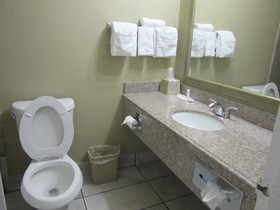 Super 8 by Wyndham Gainesville TX