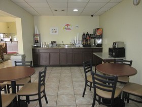 Super 8 by Wyndham Gainesville TX