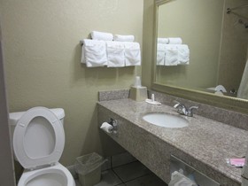 Super 8 by Wyndham Gainesville TX