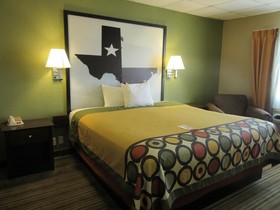 Super 8 by Wyndham Gainesville TX