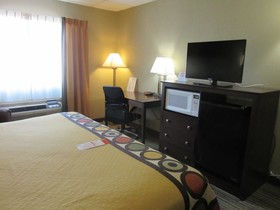 Super 8 by Wyndham Gainesville TX