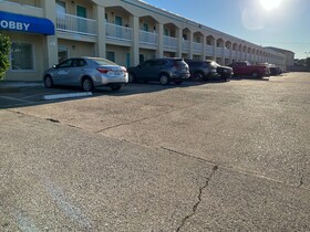 Motel 6 Galveston, TX - Beach/Seawall