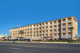 Best Western Plus Galveston Suites
