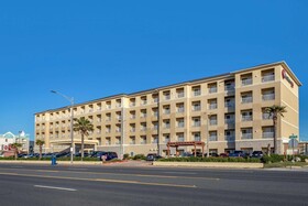 Best Western Plus Galveston Suites