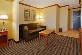 Best Western Plus Seawall Inn & Suites by the Beach