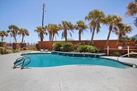 Best Western Plus Seawall Inn & Suites by the Beach