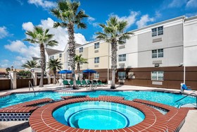 Candlewood Suites Galveston