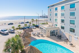 Clarion Pointe
