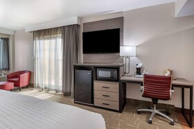Clarion Pointe