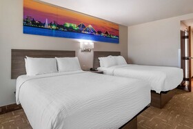 Clarion Pointe