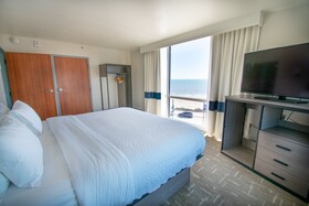 Clarion Pointe