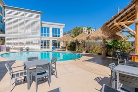 Clarion Pointe