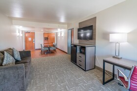 Clarion Pointe
